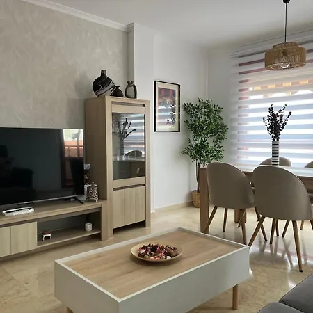 Apartmán Estacion Ave Playa *